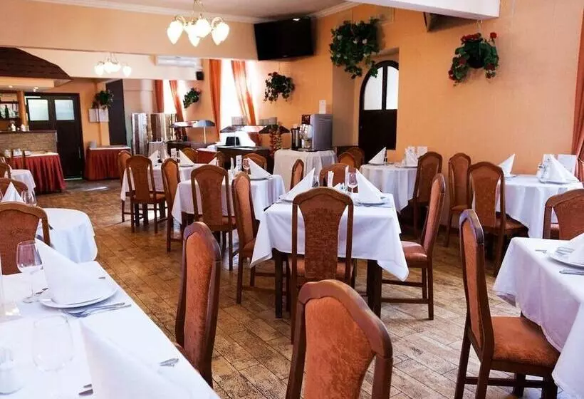 Hotelli Maxima Irbis