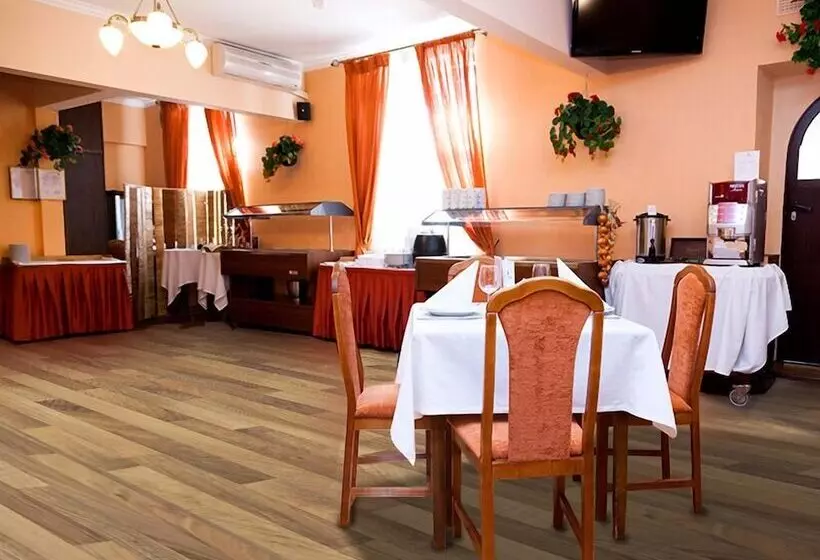 Hotelli Maxima Irbis