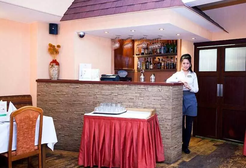 Hotelli Maxima Irbis