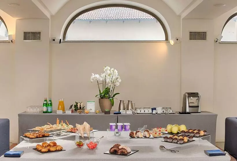 فندق NH Collection Torino Santo Stefano