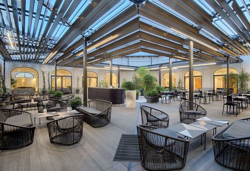 هتل NH Collection Torino Santo Stefano