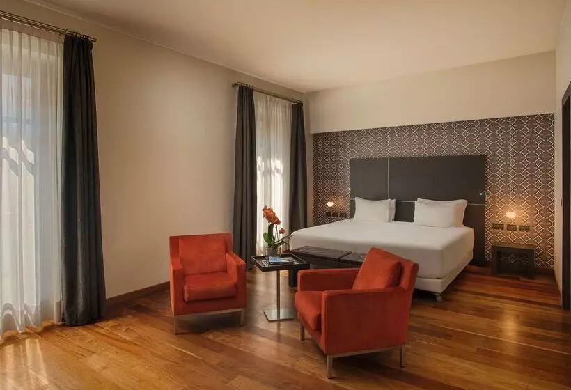 فندق NH Collection Torino Santo Stefano