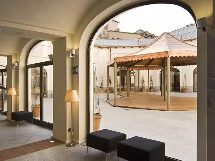 فندق NH Collection Torino Santo Stefano