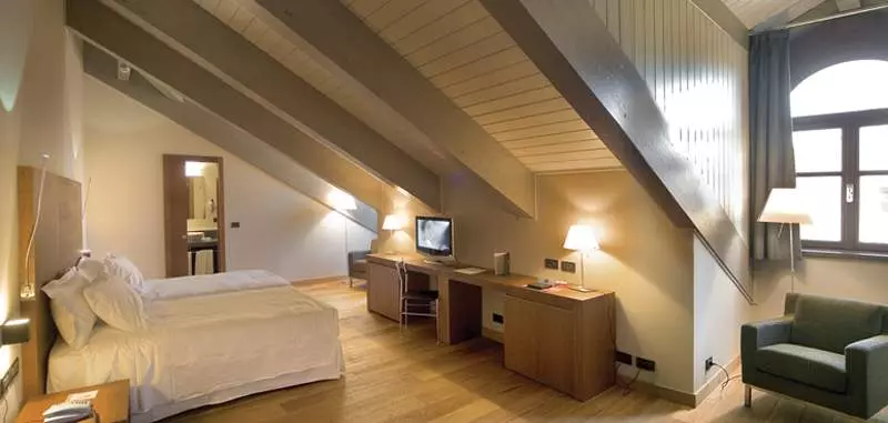 فندق NH Collection Torino Santo Stefano