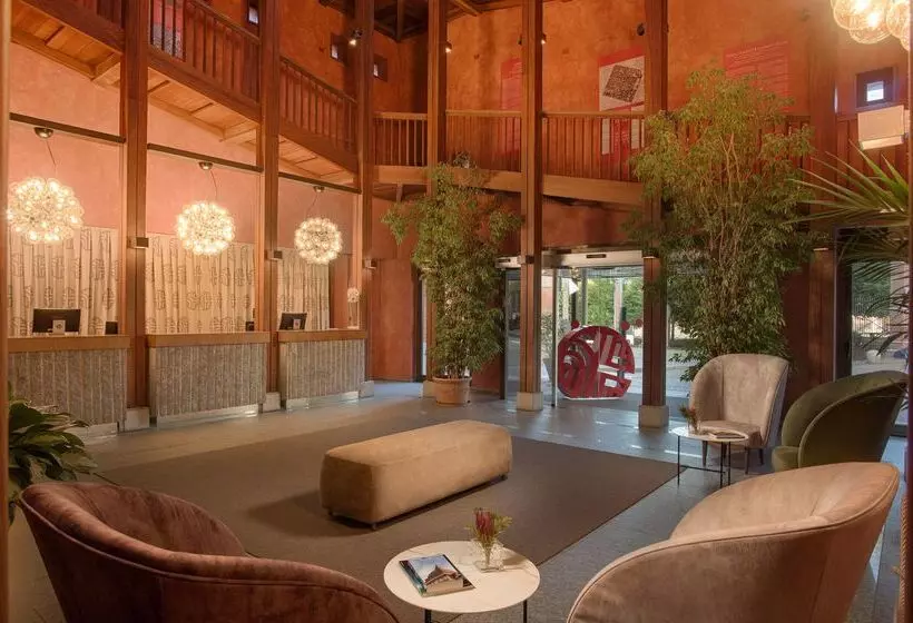 فندق NH Collection Torino Santo Stefano