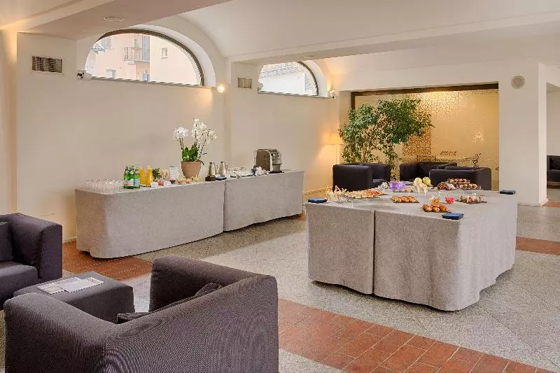 فندق NH Collection Torino Santo Stefano