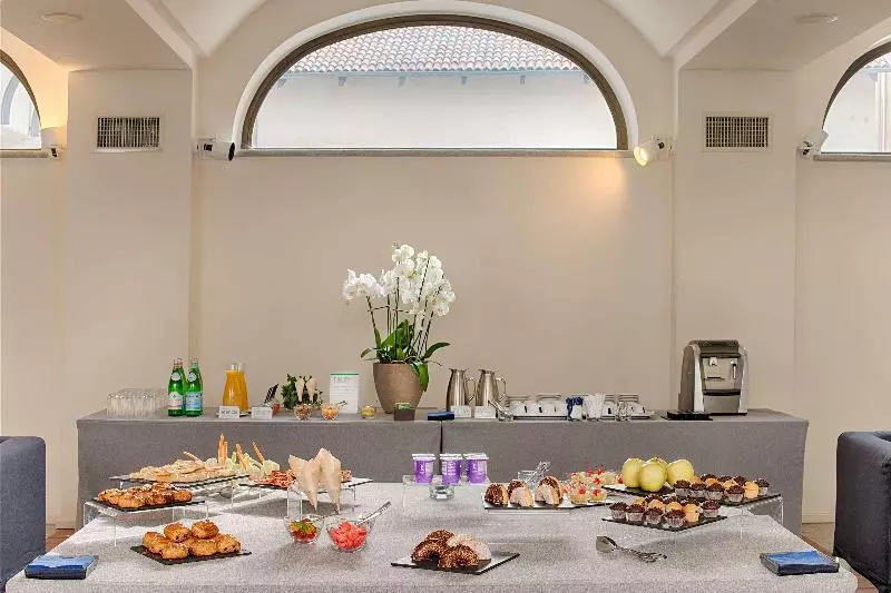 فندق NH Collection Torino Santo Stefano