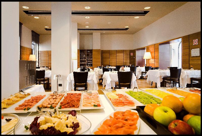 هتل NH Collection Torino Santo Stefano