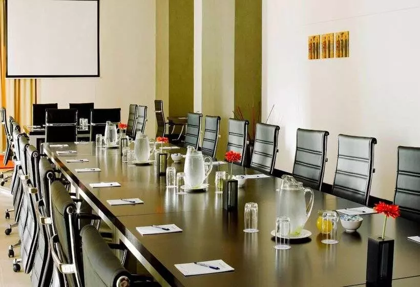 Protea Hotel By Marriott Cape Town North Wharf