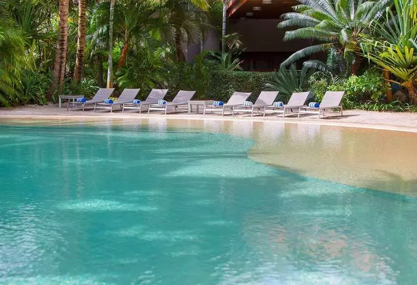 Ramada Hotel & Suites By Wyndham Noumea