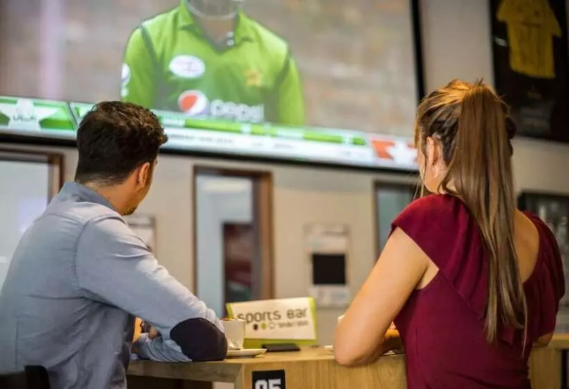 Ramada Hotel & Suites By Wyndham Noumea