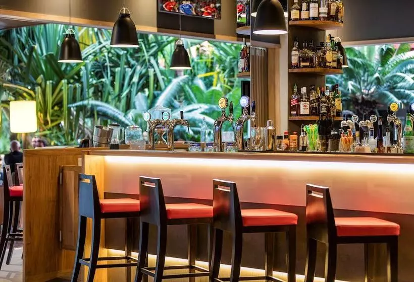 Ramada Hotel & Suites By Wyndham Noumea