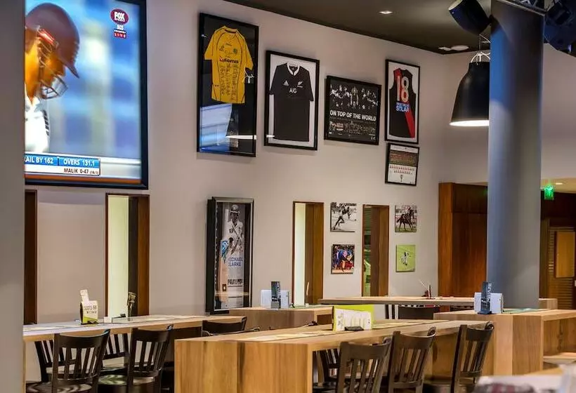 Ramada Hotel & Suites By Wyndham Noumea