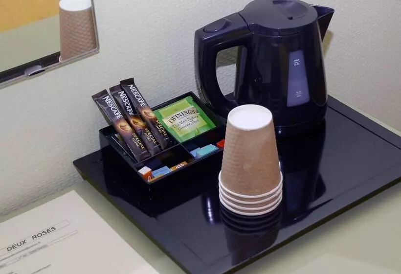 ホテル Restaurant Aux Deux Roses