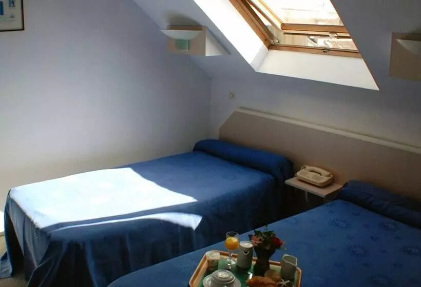 ホテル Restaurant Aux Deux Roses