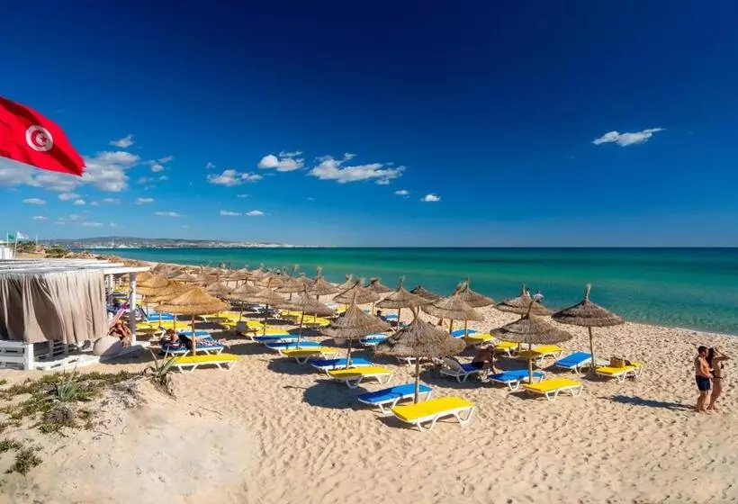 Отель Hôtel Sentido Marillia Resort & Spa