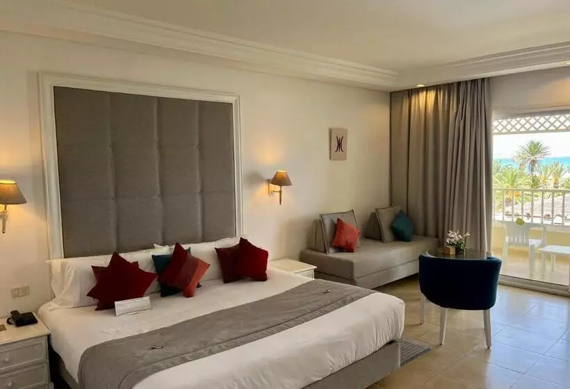 Отель Hôtel Sentido Marillia Resort & Spa