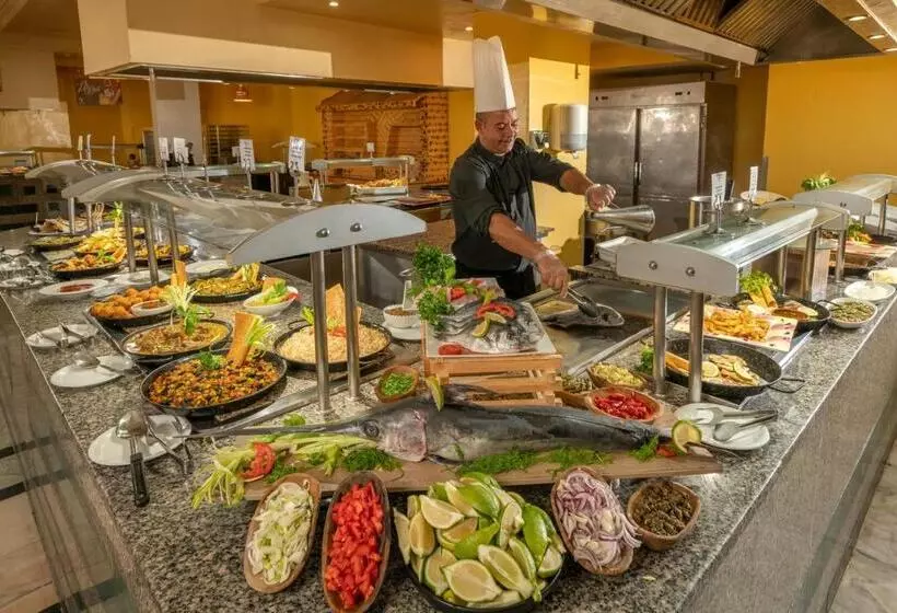 Отель Hôtel Sentido Marillia Resort & Spa