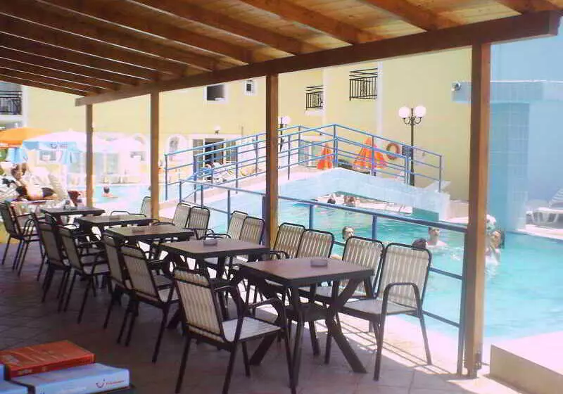 Vossos Hotel Apartments