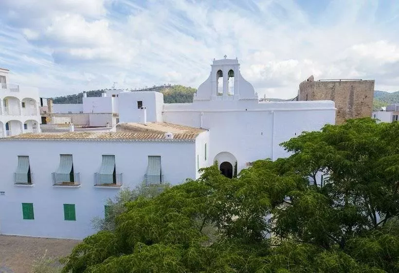 Apartamentos Tramuntana