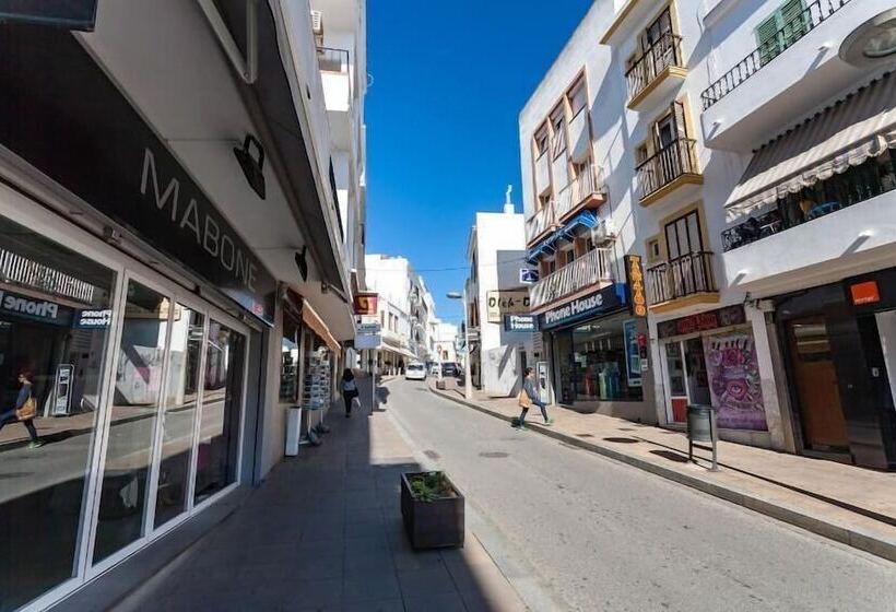 Apartamentos Tramuntana