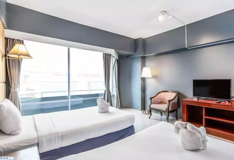 Отель Ayothaya Riverside