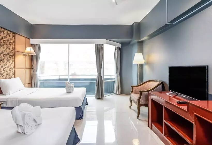 Отель Ayothaya Riverside