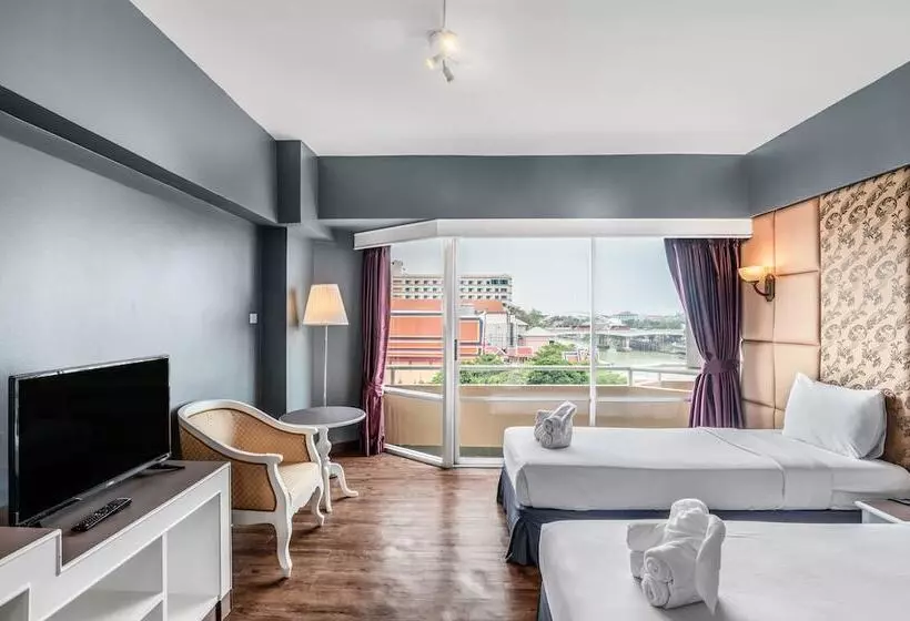 Отель Ayothaya Riverside