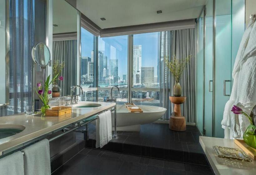 Four Seasons Hotel Tokyo At Marunouchi