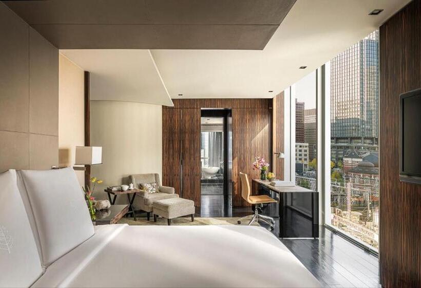 Four Seasons Hotel Tokyo At Marunouchi