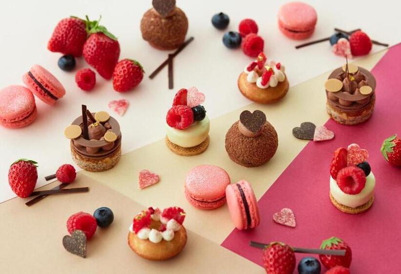 Four Seasons Hotel Tokyo At Marunouchi