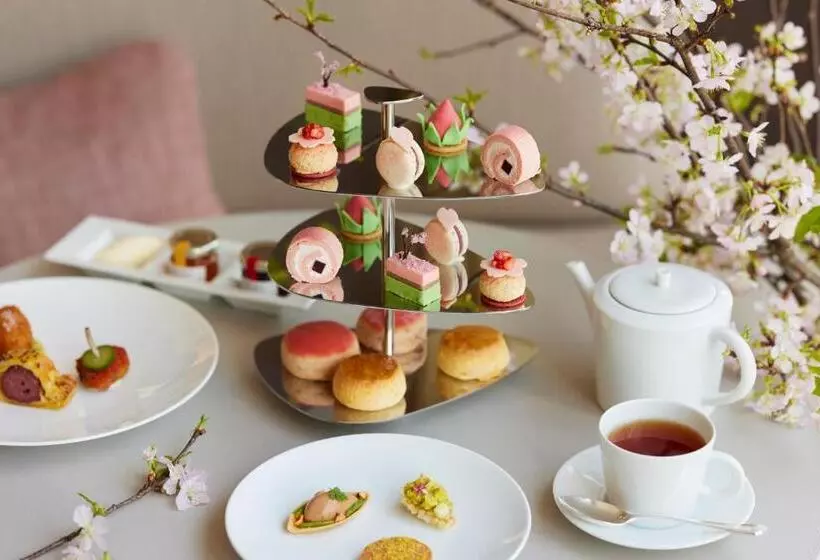 Four Seasons Hotel Tokyo At Marunouchi