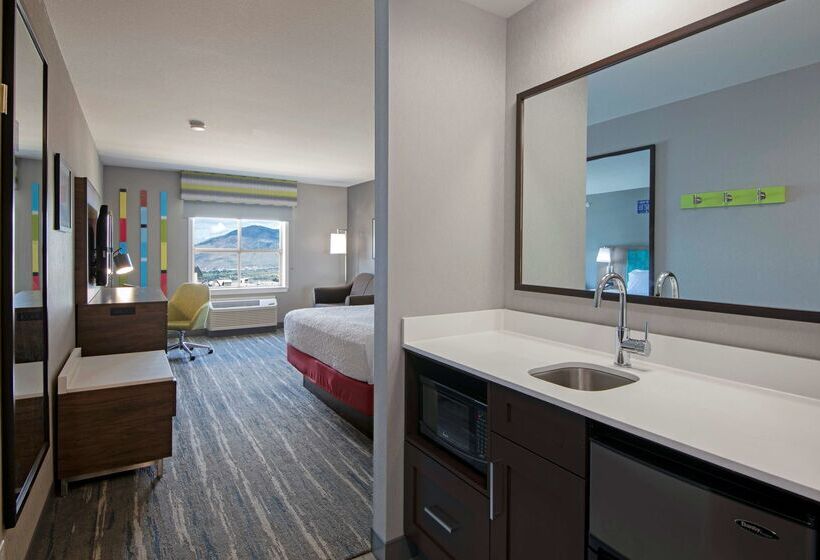 هتل Hampton Inn By Hilton Kamloops