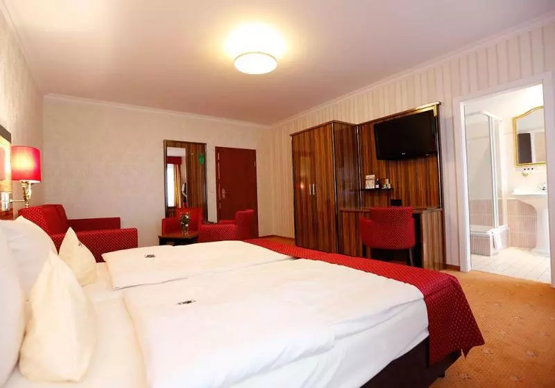 The Lakeside Burghotel Zu Strausberg