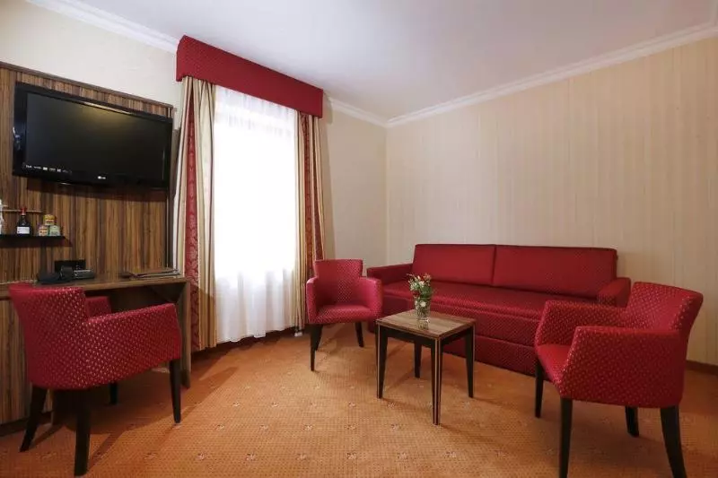 The Lakeside Burghotel Zu Strausberg