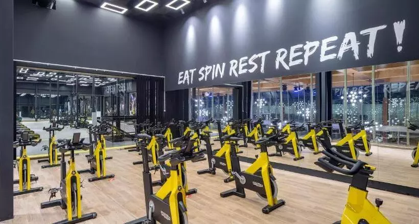 Nirvana Cosmopolitan Hotel Convention & Sports Center