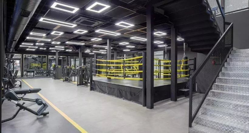 Nirvana Cosmopolitan Hotel Convention & Sports Center