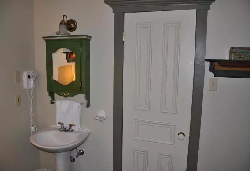 酒店 Auberge Lakeview Inn