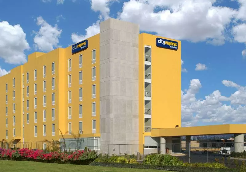 Hotel City Express By Marriott Cancun