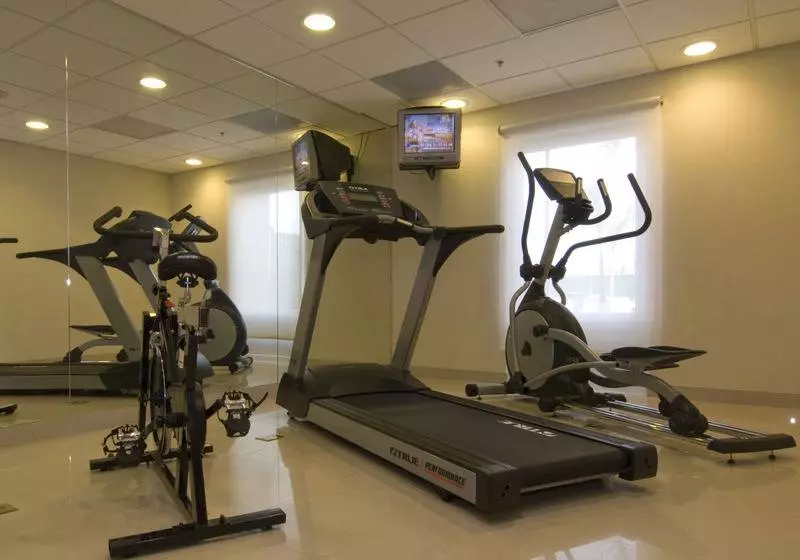 酒店 City Express By Marriott Cancun