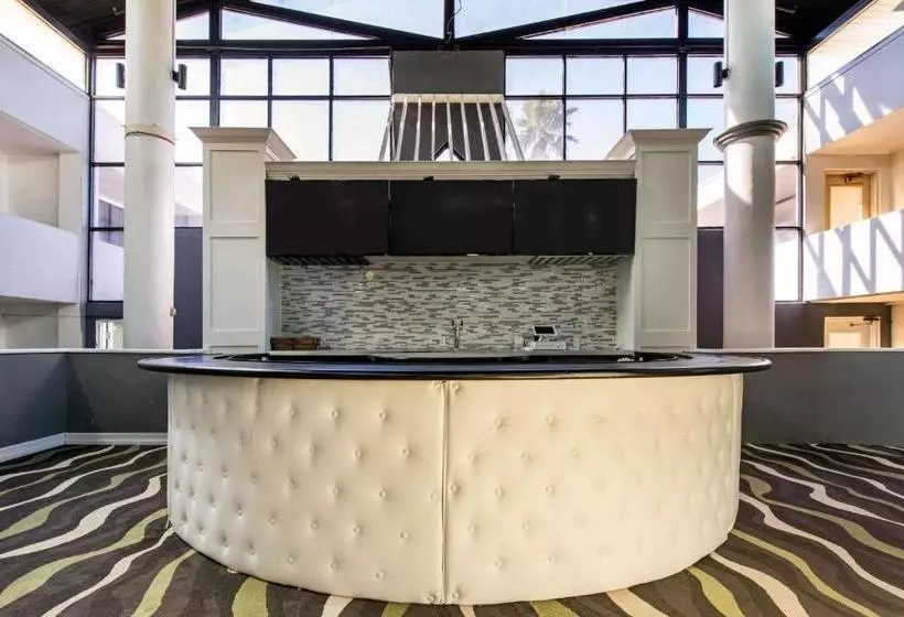 ホテル Econo Lodge Orlando Airport