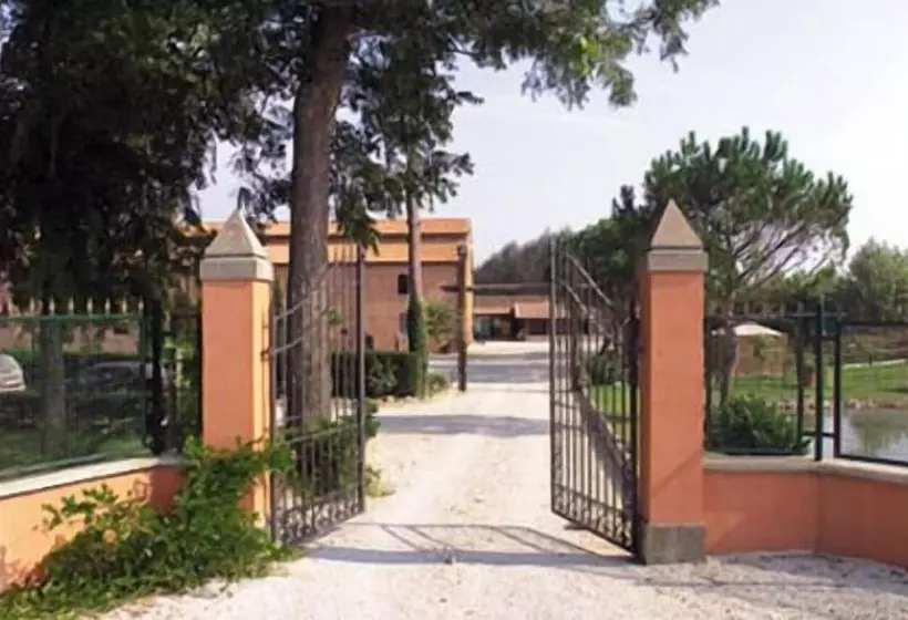 Отель Agriturismo Settepassi Tuscany