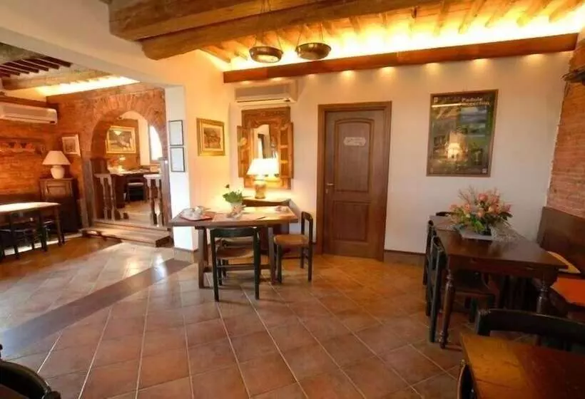 Отель Agriturismo Settepassi Tuscany