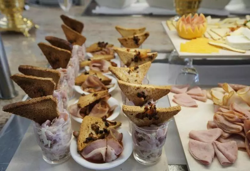 Flamingo Grand Hotel & Spa