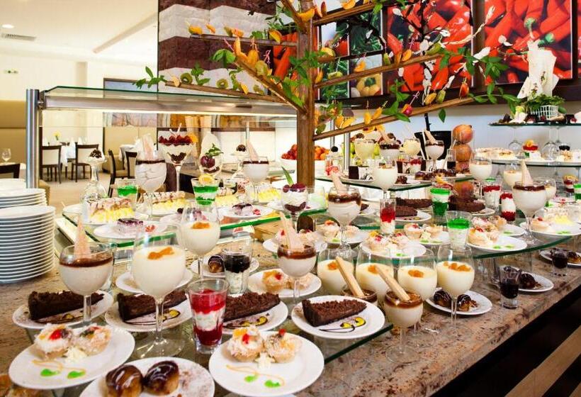 Flamingo Grand Hotel & Spa