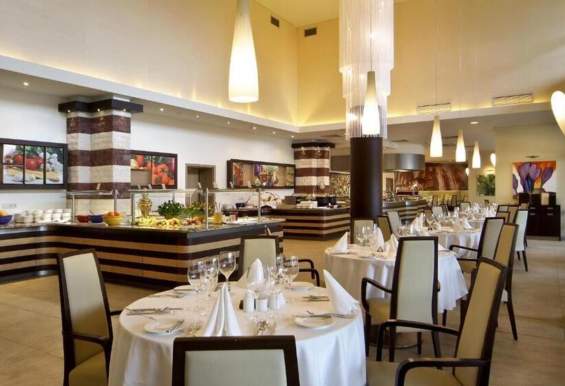 Flamingo Grand Hotel & Spa