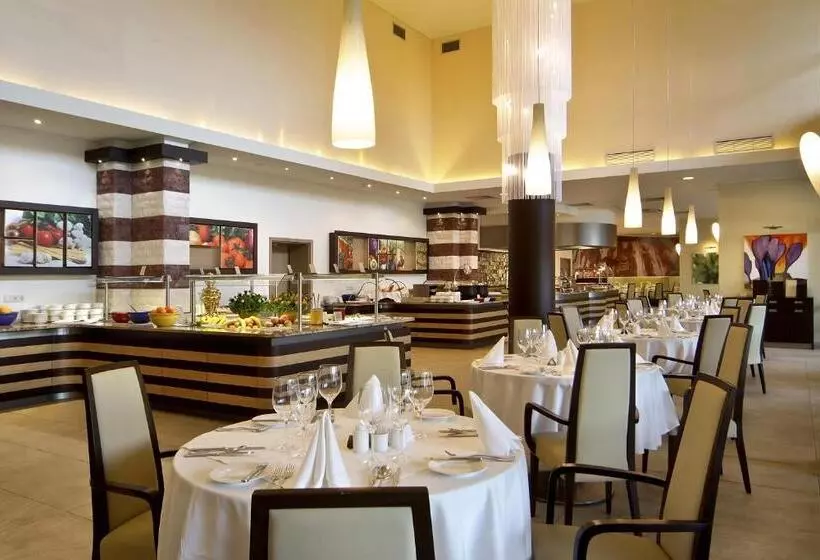 Flamingo Grand Hotel & Spa