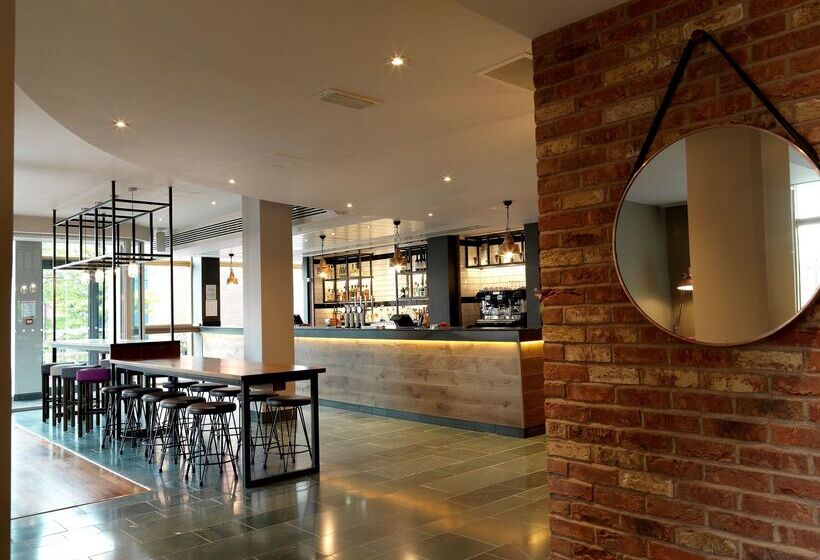 ホテル Hilton Garden Inn Birmingham Brindleyplace
