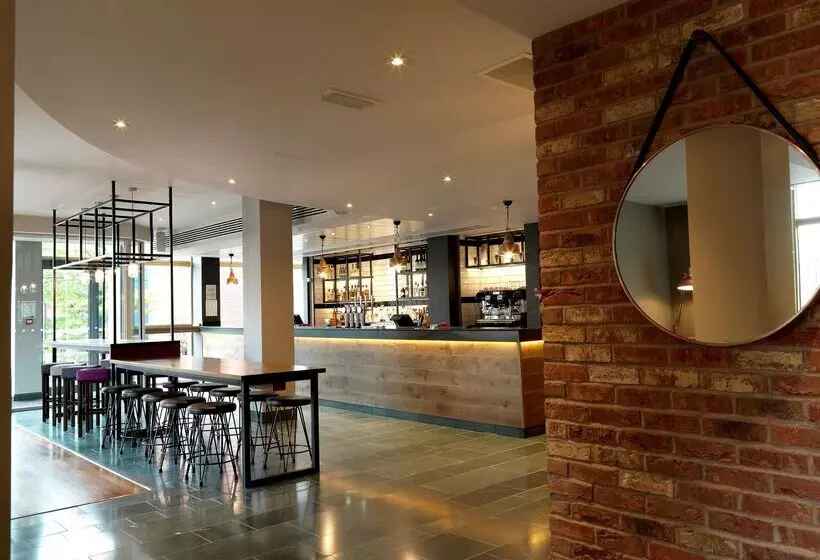 هتل Hilton Garden Inn Birmingham Brindleyplace