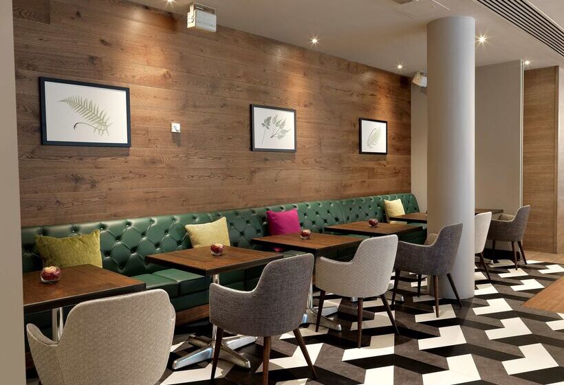 ホテル Hilton Garden Inn Birmingham Brindleyplace